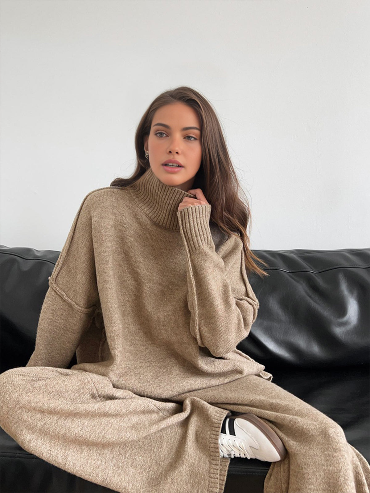 Elisa | Conjunto de chándal con jersey de cuello alto de punto suave