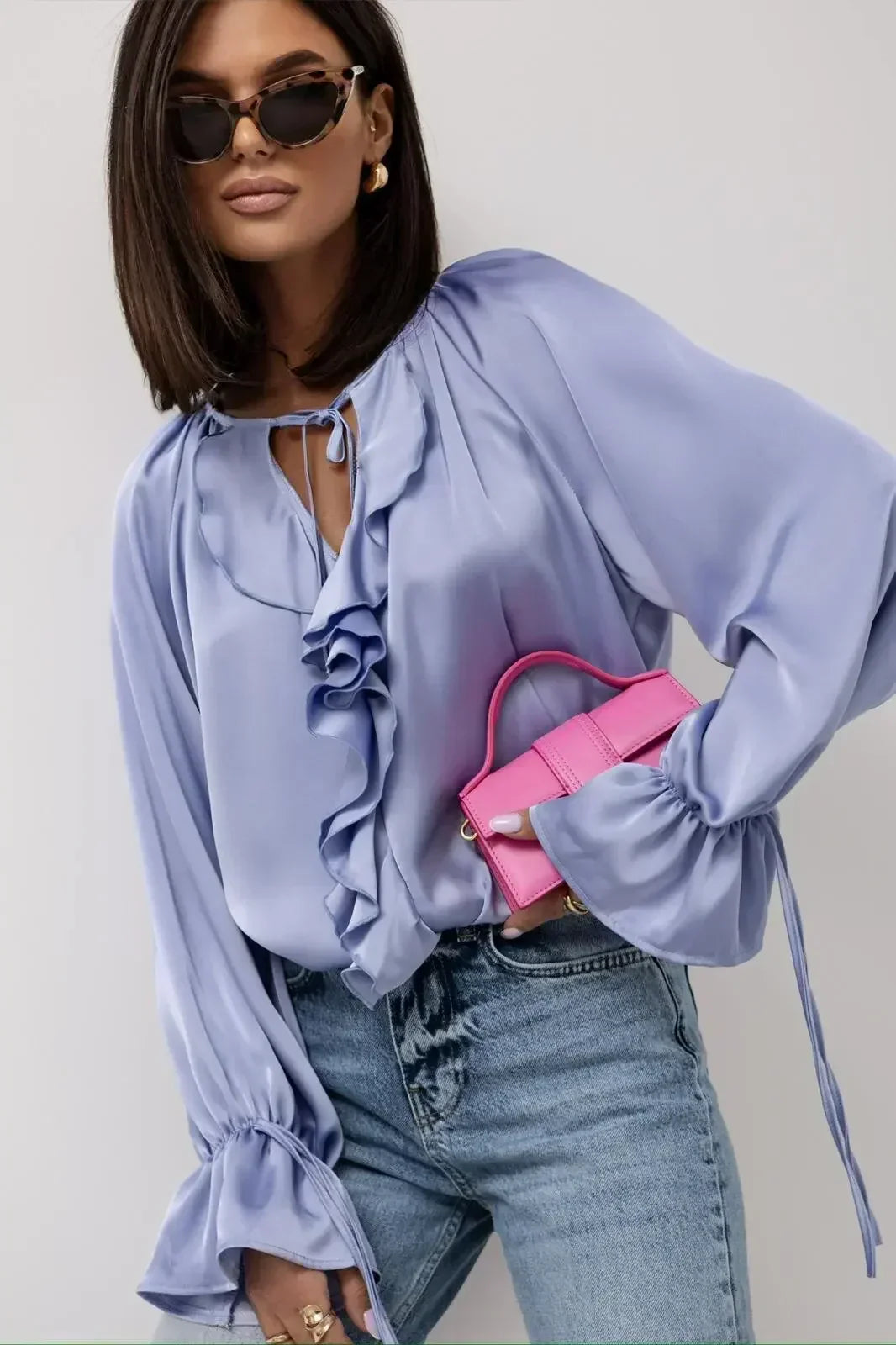 Amara | Blusa de satén con volantes