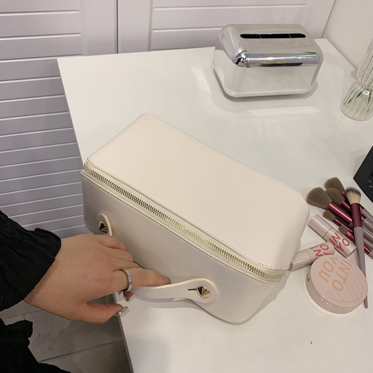 Velvet| Estuche de maquillaje