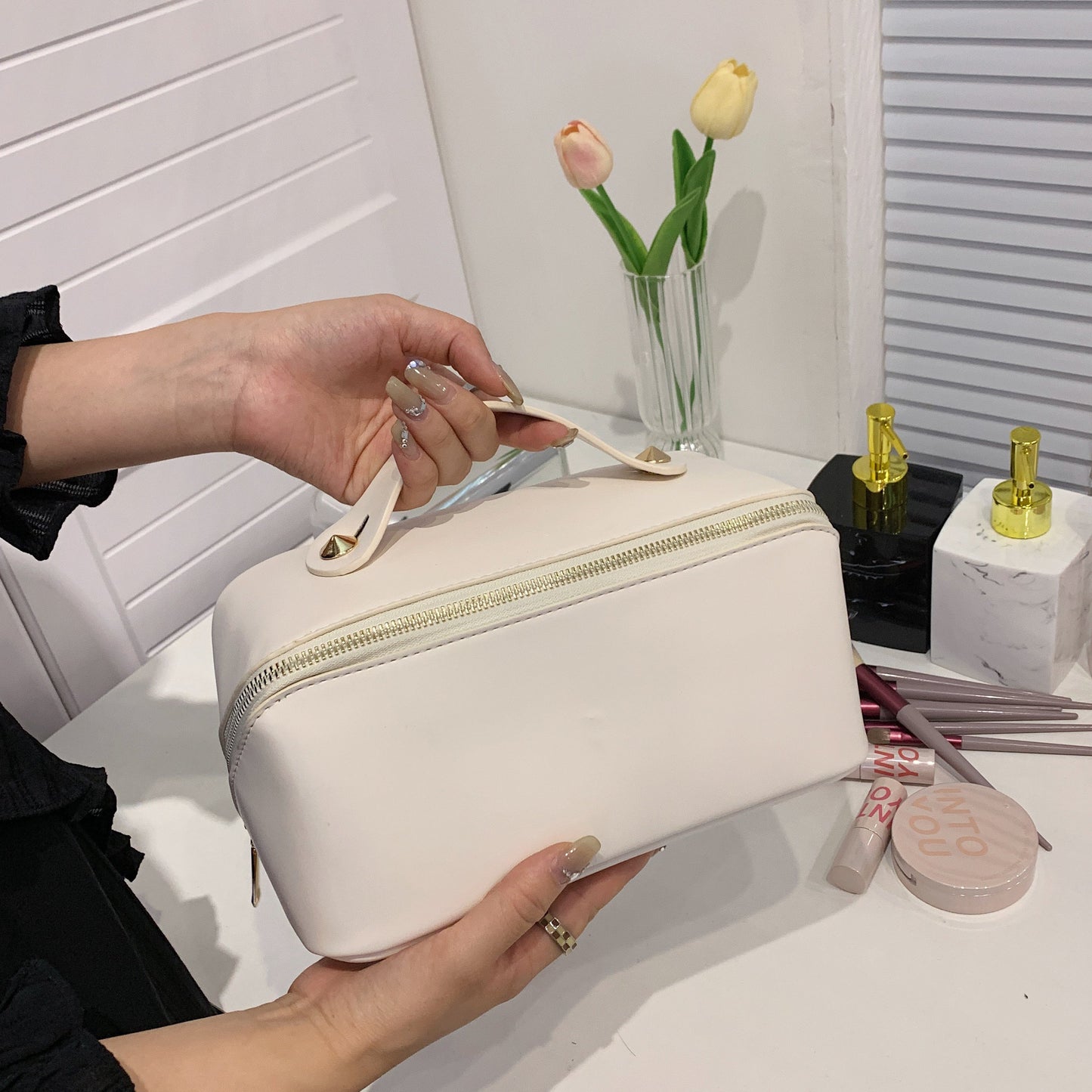 Velvet| Estuche de maquillaje