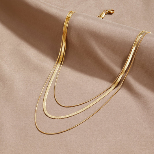 Aurora | Collar de cadena dorada con varios niveles